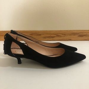 Brinley Co. Women's Pointed Toe Cut-Out Pump